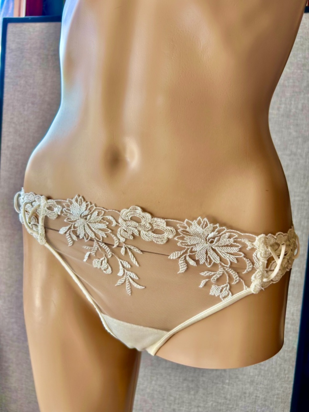 La Perla Cream Floral Embroidered Sheer Bikini Panty - NEW